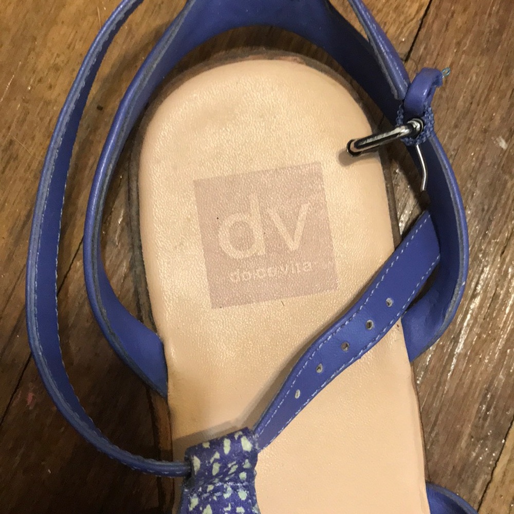 Sandals - Picture 3 of 4